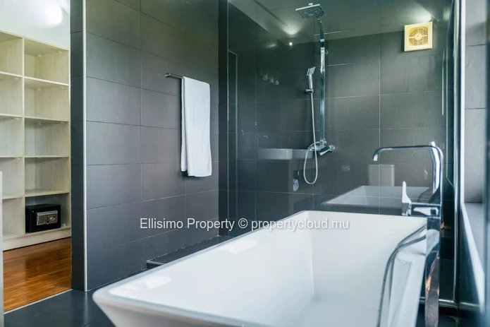 Beautiful 4-Bedroom Villa for Rent