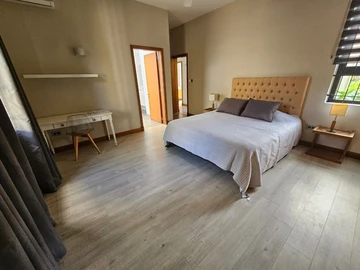 4 Bedroom Villa