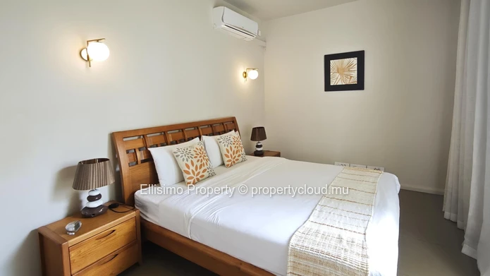 Charming Townhouse in Azuri