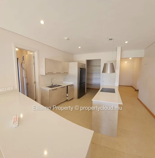 FOR RENT – Stunning 3-Bedroom Apartment with En-Suite Bathrooms in Belle Vue (next to Hillside)