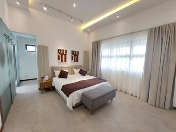 4 Bedroom Villa