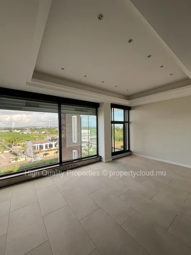 Unfurnished Beautiful Office space for rent 