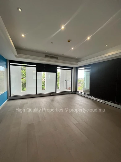 Prime Office Space in the Heart of Grand Bay