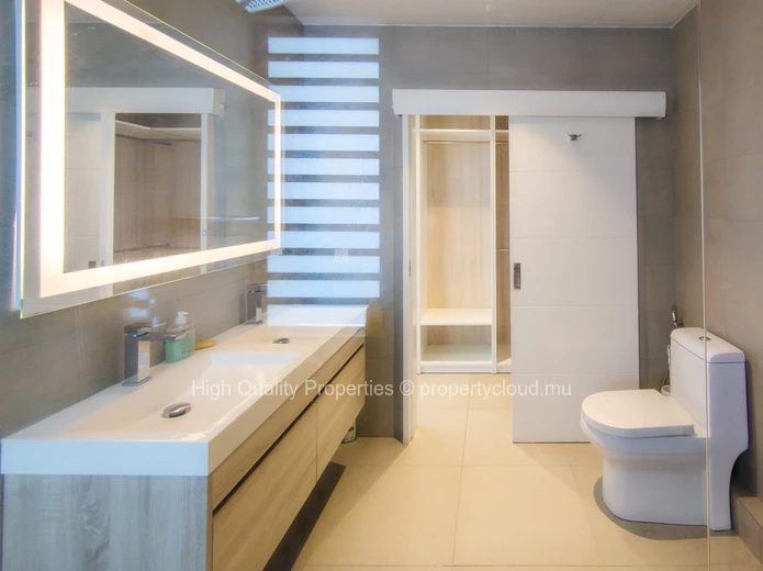 Penthouse de Luxe en Bord de Mer au Trou Aux Biches