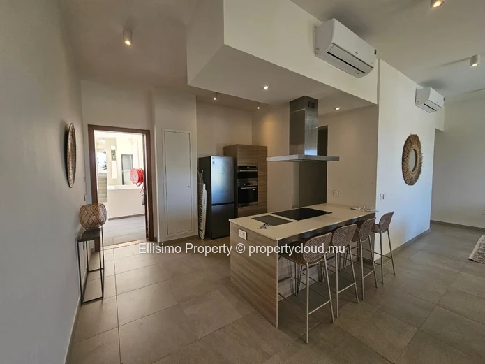 Brand-new modern penthouse featuring 3 ensuite bedrooms and exceptional contemporary finishes.