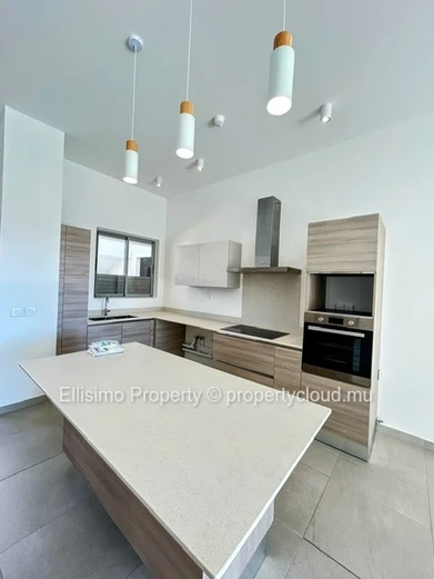 Elegant 2-Bedroom Ensuite Apartment with Resort-Style Facilities – Rs 80,000 Fully Furnished