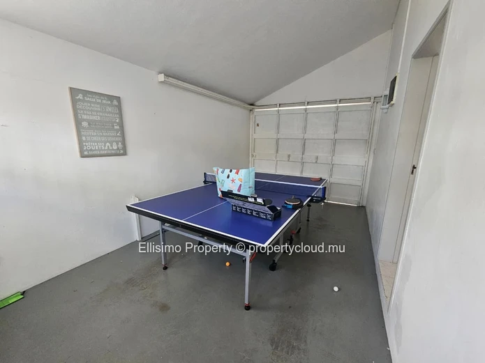 For Rent – Spacious Family Villa with Large Garden and Pool
