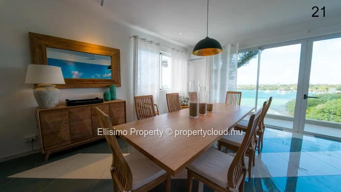 Waterfront Penthouse for Rent – Lor Lagoon, Trou d’Eau Douce