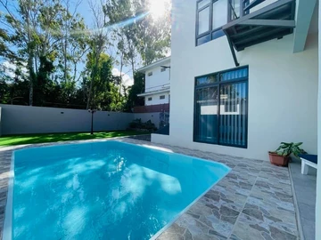 4 Bedroom Villa