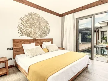 4 Bedroom Villa