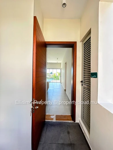 Modern 2-Bedroom Apartment with En-Suite Comfort & Premium Amenities – Rs 65,000