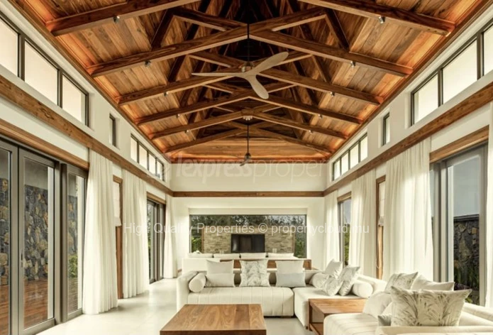 Jacaranda Luxury Villas