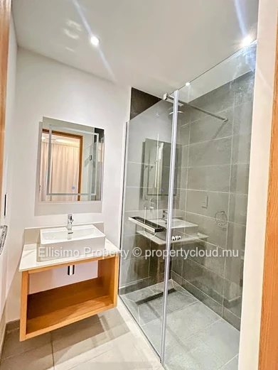 For Rent – Elegant 3-Bedroom Penthouse in Péreybère