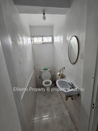 For Rent 4 bd – Duplex in a Small Residence with Shared Swimming Pool