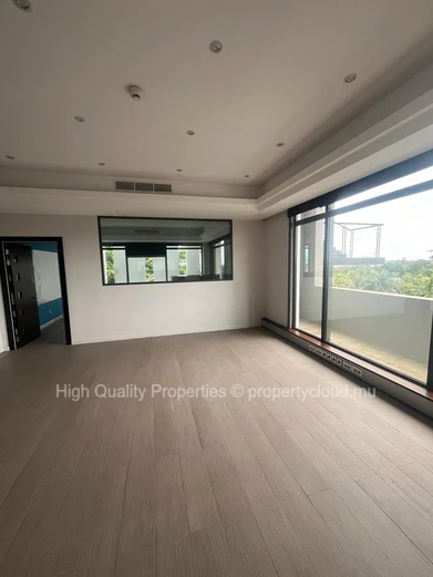 Prime Office Space in the Heart of Grand Bay