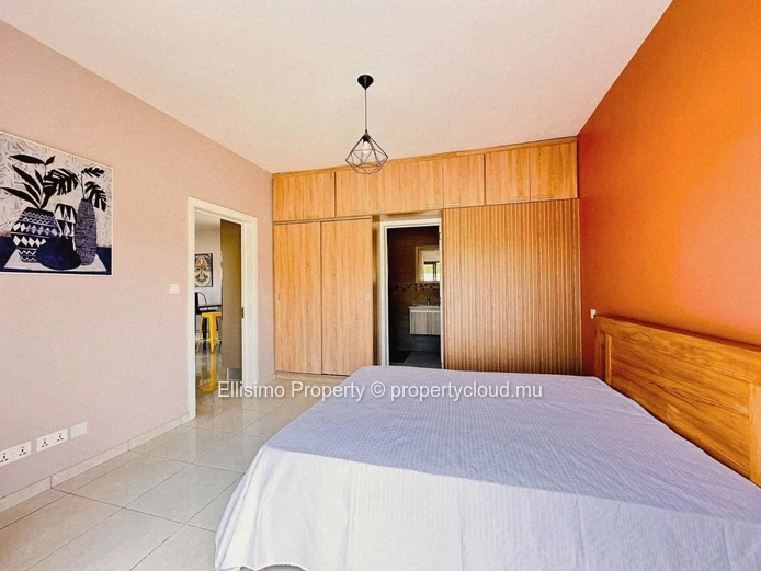 For Sale – Single-Storey 3-Bedroom Villa (1 En Suite) in a Secured Residence