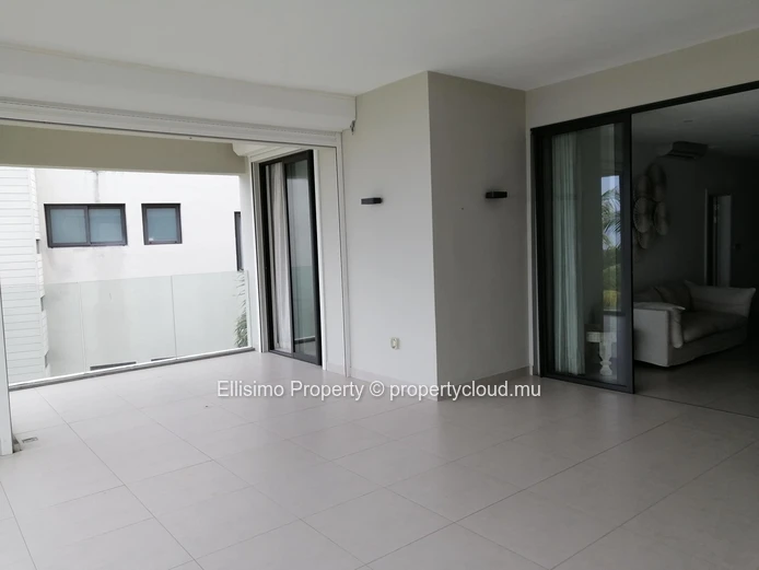 Penthouse 3 Ensuite Bedrooms Beach Front