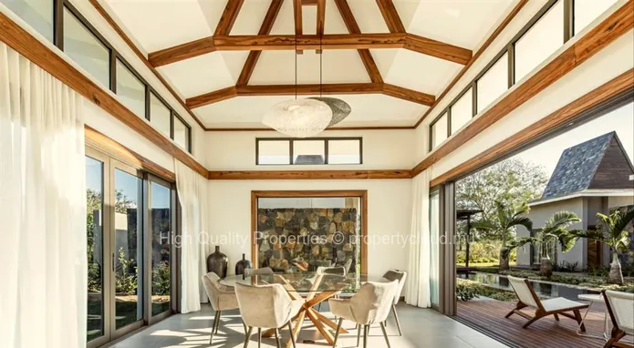 Jacaranda Luxury Villas 