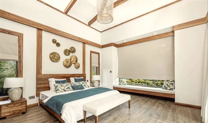 Jacaranda Luxury Villas