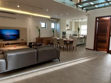 4 Bedroom Villa