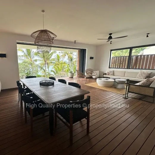 Beachfront Apartment for rent in Pereybere