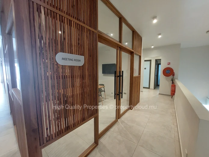 Office for Rent in Pin Point Calbasse 