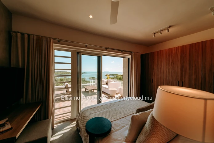 St Antoine – Penthouse Vue Mer | 4 Chambres (1 en Suite) – Dernier Étage | Disponible à partir de mi-février 2026 – L...