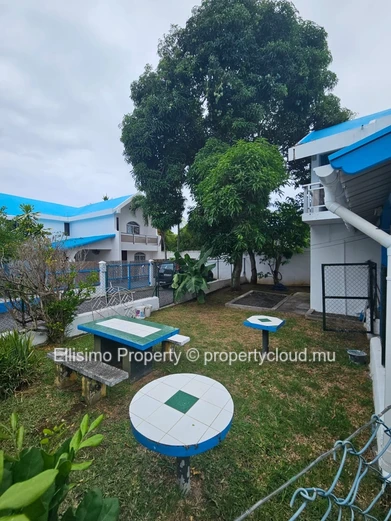For Rent 4 bd – Duplex in a Small Residence with Shared Swimming Pool