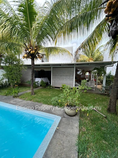 À Vendre – Villa Élégante à Bois Chandelle, Mon Choisy   