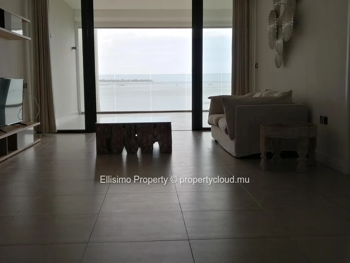 Penthouse 3 Ensuite Bedrooms Beach Front