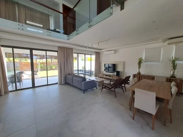 4 Bedroom Villa