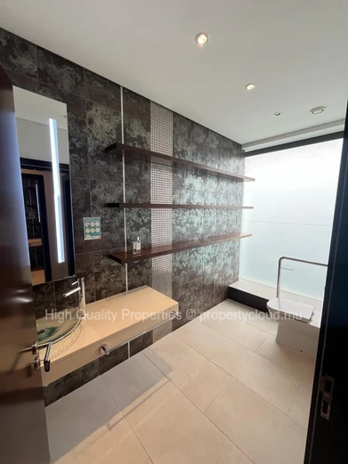 Unfurnished Beautiful Office space for rent 