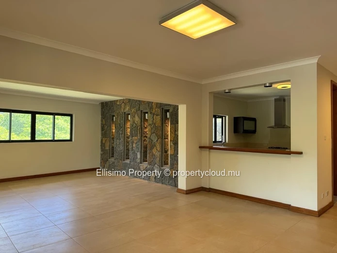 Exceptional Villa for Sale in Tamarin – Accessible to Foreign Buyers