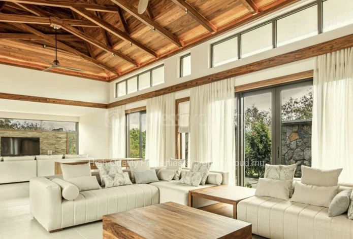 Jacaranda Luxury Villas