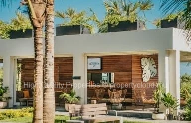Studio à Louer à Grand Baie, avec Piscine, dans une Résidence de Haut Standing