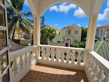 3 Bedroom Townhouse, Duplex