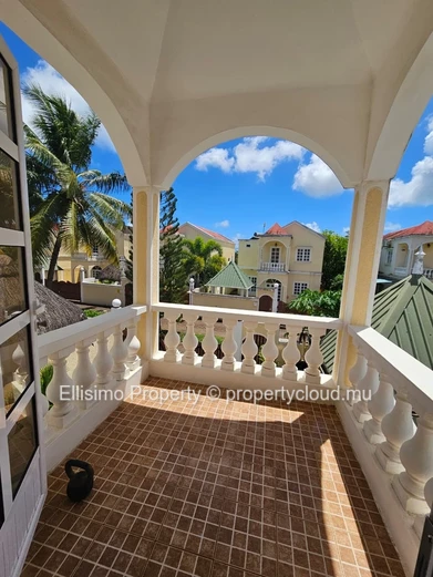 For Rent 4 bd – Duplex in a Small Residence with private Swimming Pool