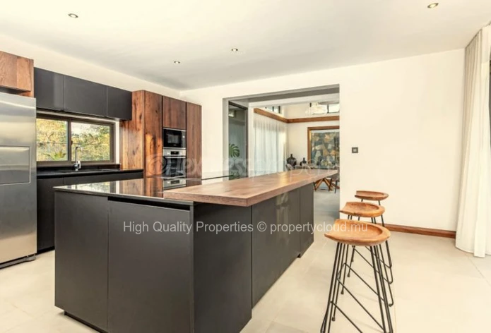 Jacaranda Luxury Villas