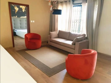 6 Bedroom Villa