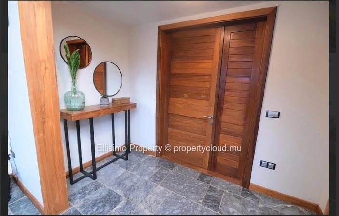 For Rent – Elegant 3-Bedroom Villa in Royal Park, Balaclava