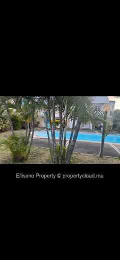 3-Bedroom Triplex for Rent – Pereybère / Grand Baie