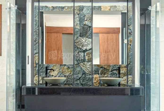 Jacaranda Luxury Villas