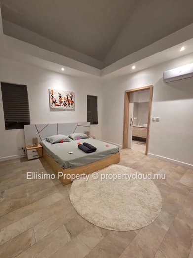 For Sale – Modern Villa in Péreybère