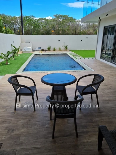 Family Villa for Rent – Grand Baie, Chemin Vingt Pieds