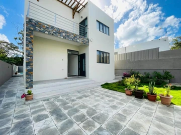 4 Bedroom Villa