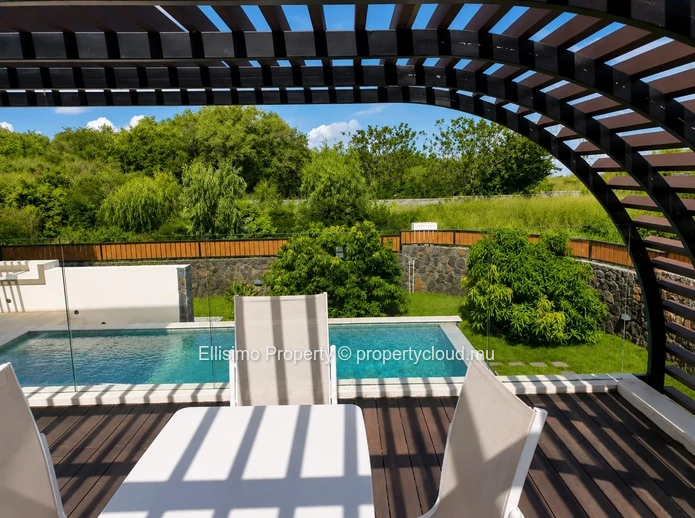 Individual Villa for Rent in Mont Choisy