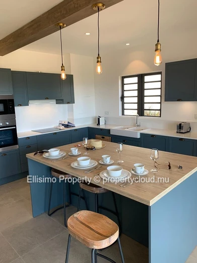 Elegant Living in a Thoughtfully Designed Apartment