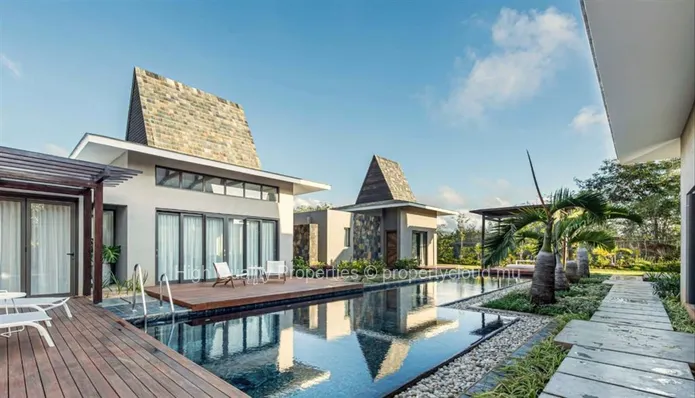 Jacaranda Luxury Villas 