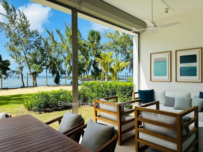 FOR RENT – Beachfront 3-Bedroom Ground Floor Apartment in Ocean Grand Gaube