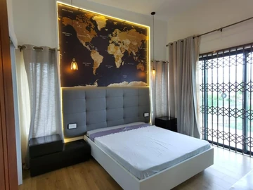 6 Bedroom Villa